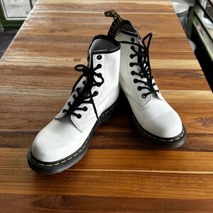 Dr. Martens 11821 Leather White Docs - Size US 7 - EU 38